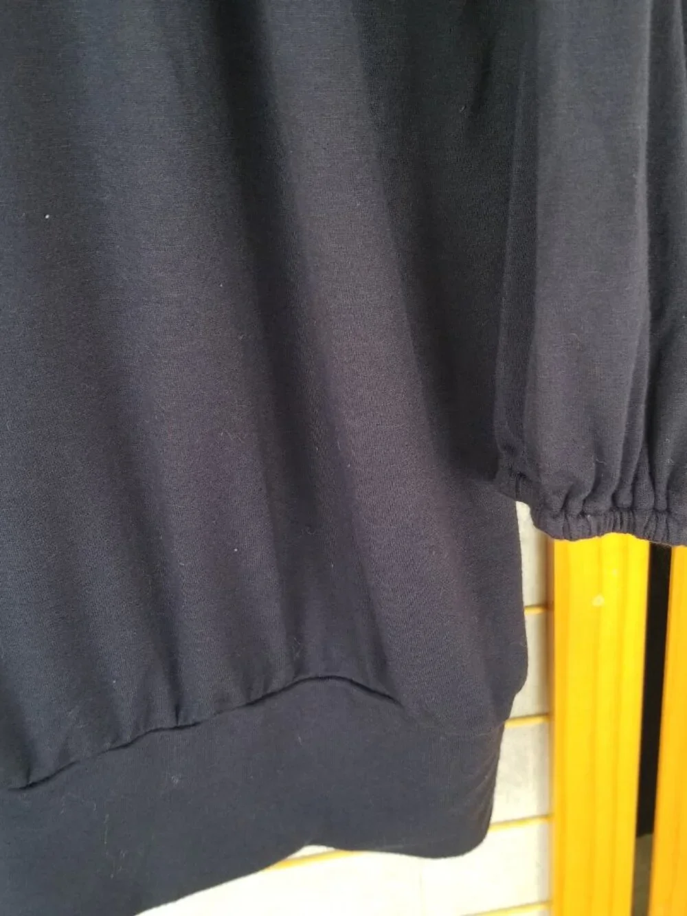 Patriotic Carmen Marc Valvo Navy Blue Tunic Top Size Large Sleeve Cutouts Boho - Picture 10 of 11